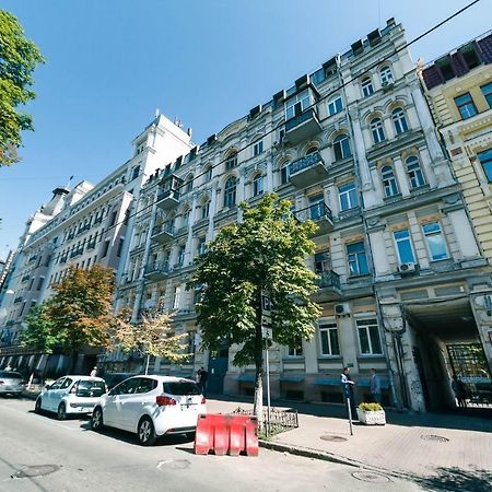 Luxury Beatiful Apartment On Pyshkinska Street 키예프 외부 사진