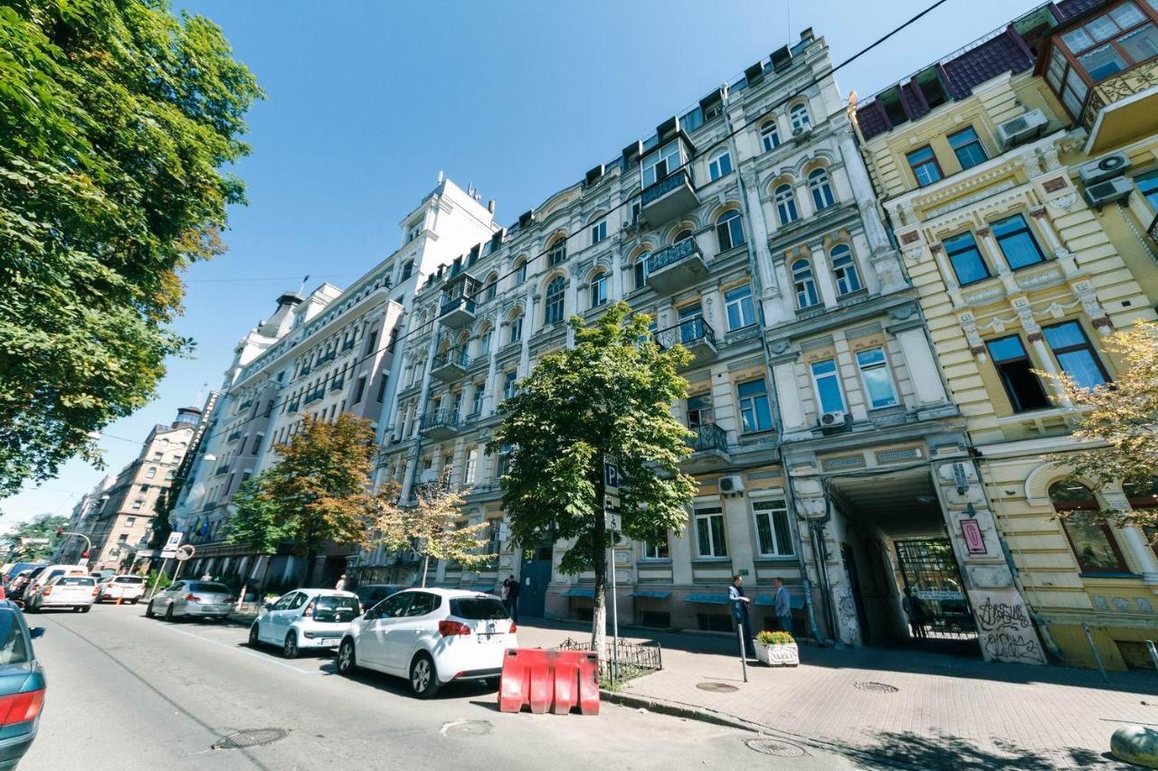 Luxury Beatiful Apartment On Pyshkinska Street 키예프 외부 사진